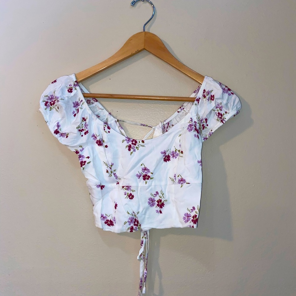 Floral crop short sleeve with back tie